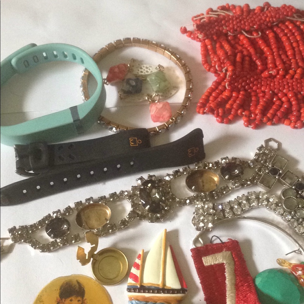 Drew items bundle - Picture 6 of 6